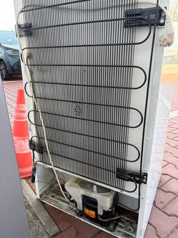 Lednička s mrazákem Zanusi - 3
