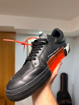 Off-White Low Vulcanized Sneakers - 3