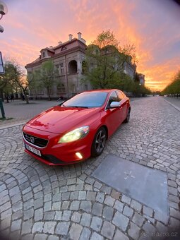 Volvo V40 r-design 2.0tdi - 3