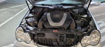 Prodám MB C 230, benzín 2,5 šestiválec, 150 kW - 3