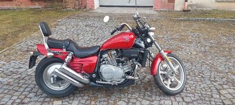 Honda VF 700 C Supermagna - 3