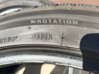 Zimní pneumatiky 245/40 r19 - 3