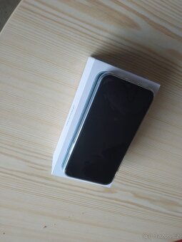 iPhone xr - 3