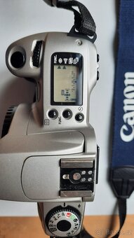 Canon EOS 300 + Battery Pack BP-200 - 3