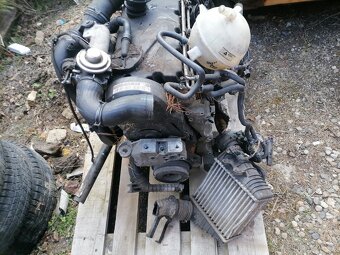 Motor 1.9  TDI i s převodovkou  s Vw golf4 - 3