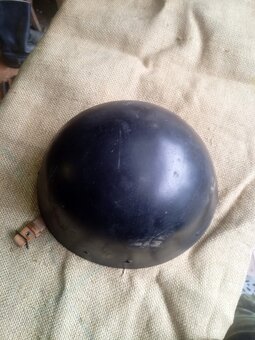 Helma přilba vz 32 hříbek - 3