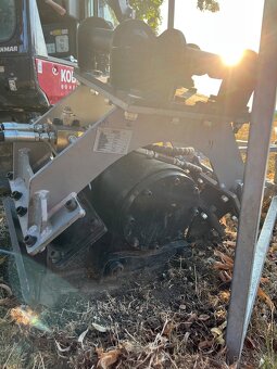 Hydraulická vibrační deska HARDY na bagr - 3