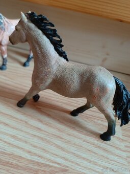 Schleich koně přebarvení - 3