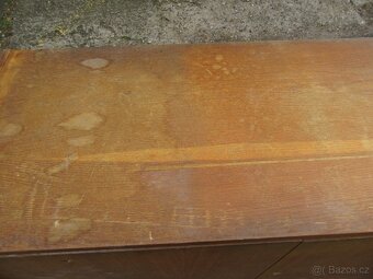 Nabízím designovou retro komodu Jiroutek.  Na renovaci. Půvo - 3
