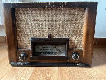 Staré rádio Philips - 3