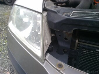 Přední pravé světlo - Octavia II - spolujezdec - pěkný stav - 3