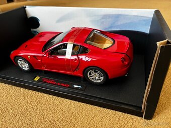 Ferrari 599 GTB Fiorano 1:18 [Hot Wheels Elite] - 3