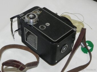Starý fotoaparát Flexaret V - 3