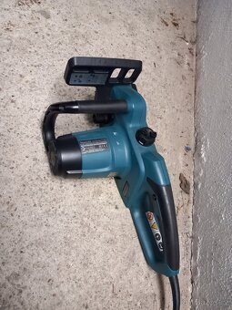 Elektricka retezova pila Makita - 3