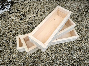 Truhlíky, květináče - 3