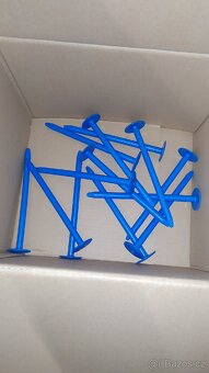 teleskopické hmoždinky + Šrouby - 3