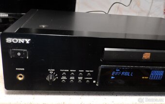 SONY CDP-XB720QS - 3