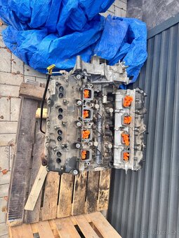 Motor V8 5.7 hemi Ram - 3