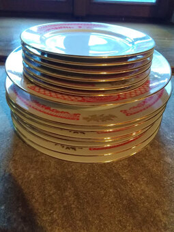 Talíře retro . - 3