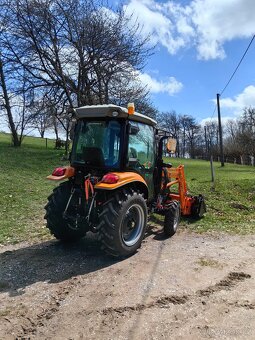 Traktor TIGER 704 - 3