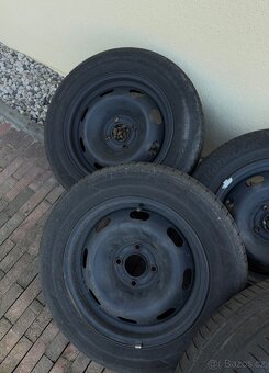 Plechové disky 4x108 15 s letním pneu 185/65 R15 - 3