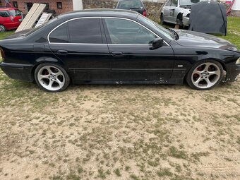 BMW E39 530d manuál - 3
