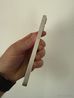 iPhone 13 128 GB bílá - 3