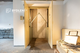 Pronájem skladu 300 m² - 3