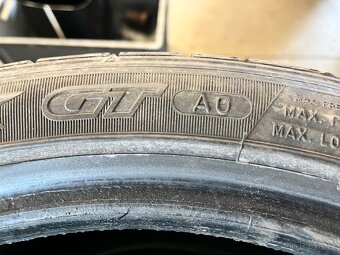Prodám pneu 255/35/19 Dunlop 6mm DOT 10/22 - 3
