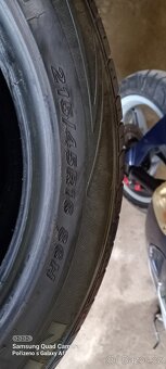 Pneu 215/45 R16 86H - 3