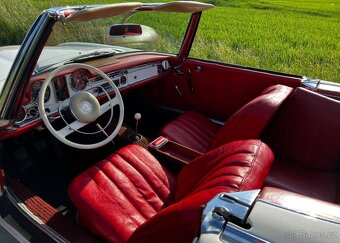 Mercedes-Benz 230 SL Pagoda - 3