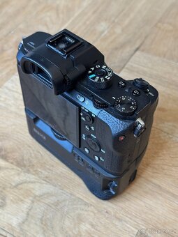 Sony a7 Rii Telo + Battery grip - 3