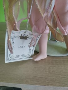 Značené porcelánová víla Oncrown - 3