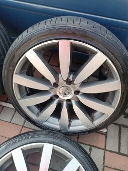 BMW-VW T5-19"ALU KOLA 8,5JX19 ET35-bez PNEU - 3