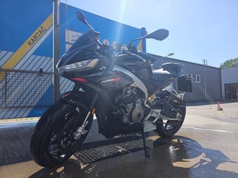 Aprilia Tuono 660 Factory - 3