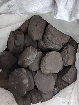 UHELNÉ BRIKETY V PYTLI; VÁHA 30 KG - 3
