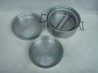 SKLÁDACÍ KEMPINGOVÁ SADA HRNCŮ - 7 v 1 - 3