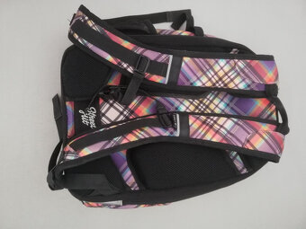 Prodám studentské batohy, sáčky na TV. - 3