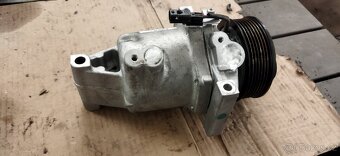 Kompresor klimatizace Dacia Sandero - 3