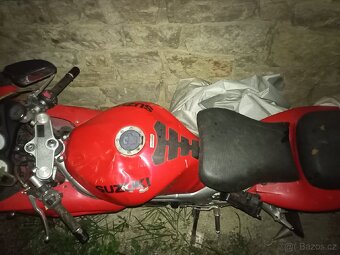Suzuki 650 - 3