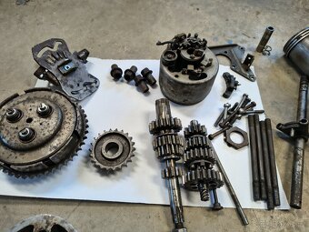 Prodám motor na Jawa 250 pérák - 3