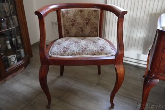 Starožitné sezení - 3
