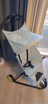 Skládací  cestovní kočárek - 3