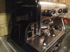 jednopákový kávovar značky Astoria - 3