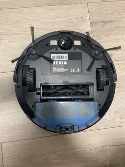 Prodám robotický vysavač TESLA iQ300 - 3