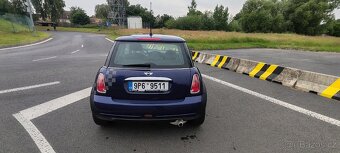 Mini Cooper One R51 - 3