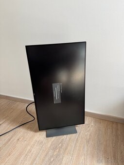 Dell 27” UltraSharp (USB-C 65w power delivery) - 3