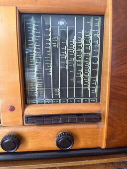 Rádio Tesla Largo s gramofonem - 3