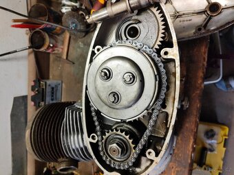 Pěkný motor Jawa 250/353 - 3
