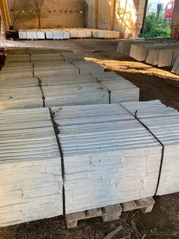 BETONOVÝ PLOT - 3